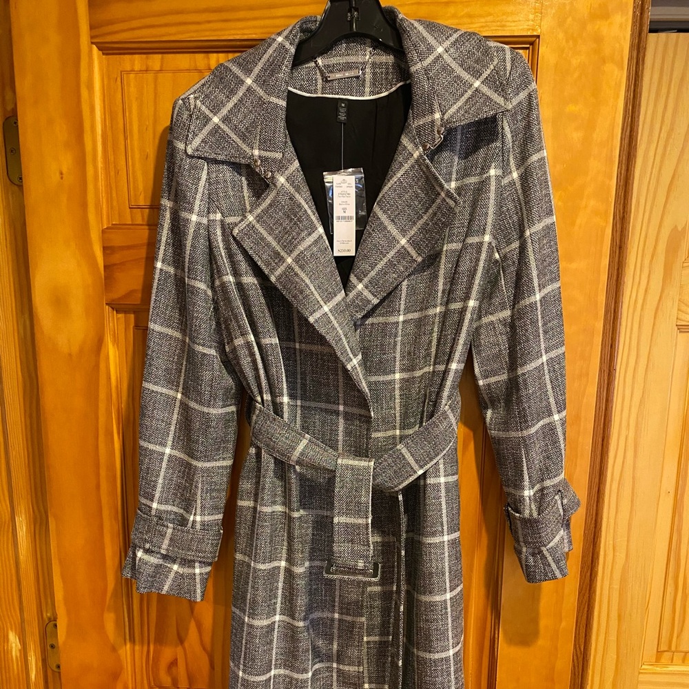 BRAND NEW Trevi Plaid Trench coat.